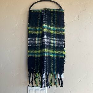 NWT Forever 21 Plaid Cozy Scarf